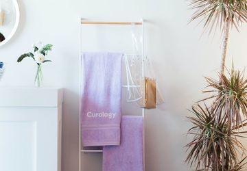 Mengapa Tidak Boleh Menyimpan Handuk di Kamar Mandi?