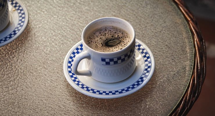 Penelitian: Teh dan Kopi Panas Bisa Mengandung Partikel Mikroplastik