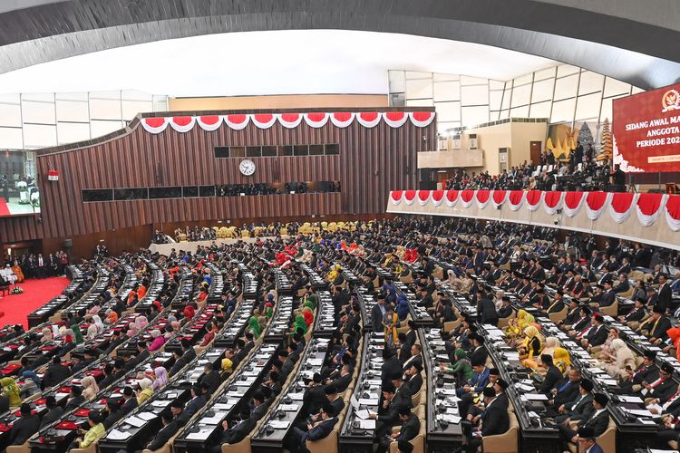 211 Anggota DPR Sembunyikan Latar Belakang Pendidikan, DEEP: Kemunduran Demokrasi