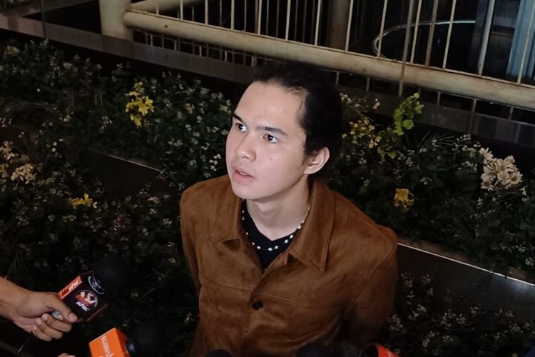 Momen Dul Jaelani Minta Izin Ahmad Dhani Bawakan Lagu Cinta Kan Membawamu Kembali