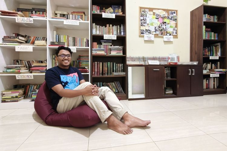 Buku, Pembaca dan Cinta Jalan Hidup sebagai Pustakawan Milenial dari Kota Malang