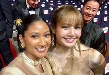 Foto Bareng di BIFF 2025, Claresta Taufan Minta Lisa BLACKPINK Nonton Filmnya