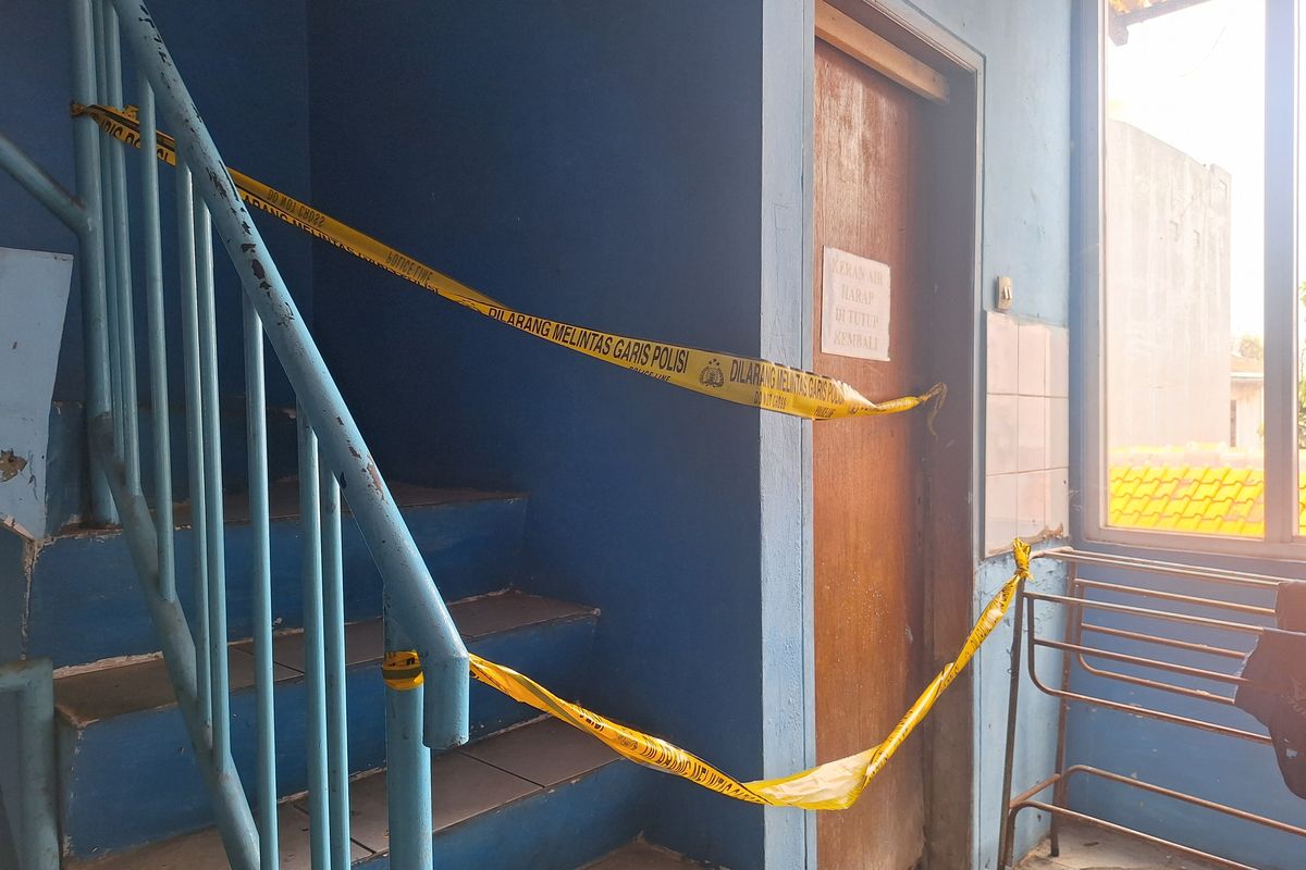 Kondisi indekos tempat bocah perempuan berinisial AR (8) ditemukan tewas di Penjagalan, Penjaringan, Jakarta Utara, Minggu (21/9/2025).